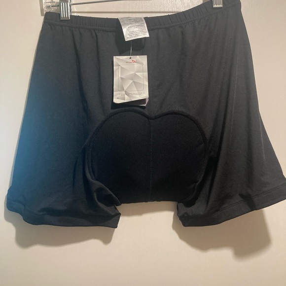 Baleaf Padded Biker Shorts - Picture 2 of 7